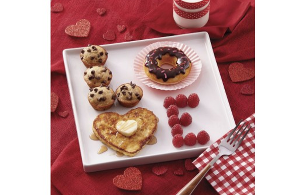 cute Valentine's Day breakfast in bed